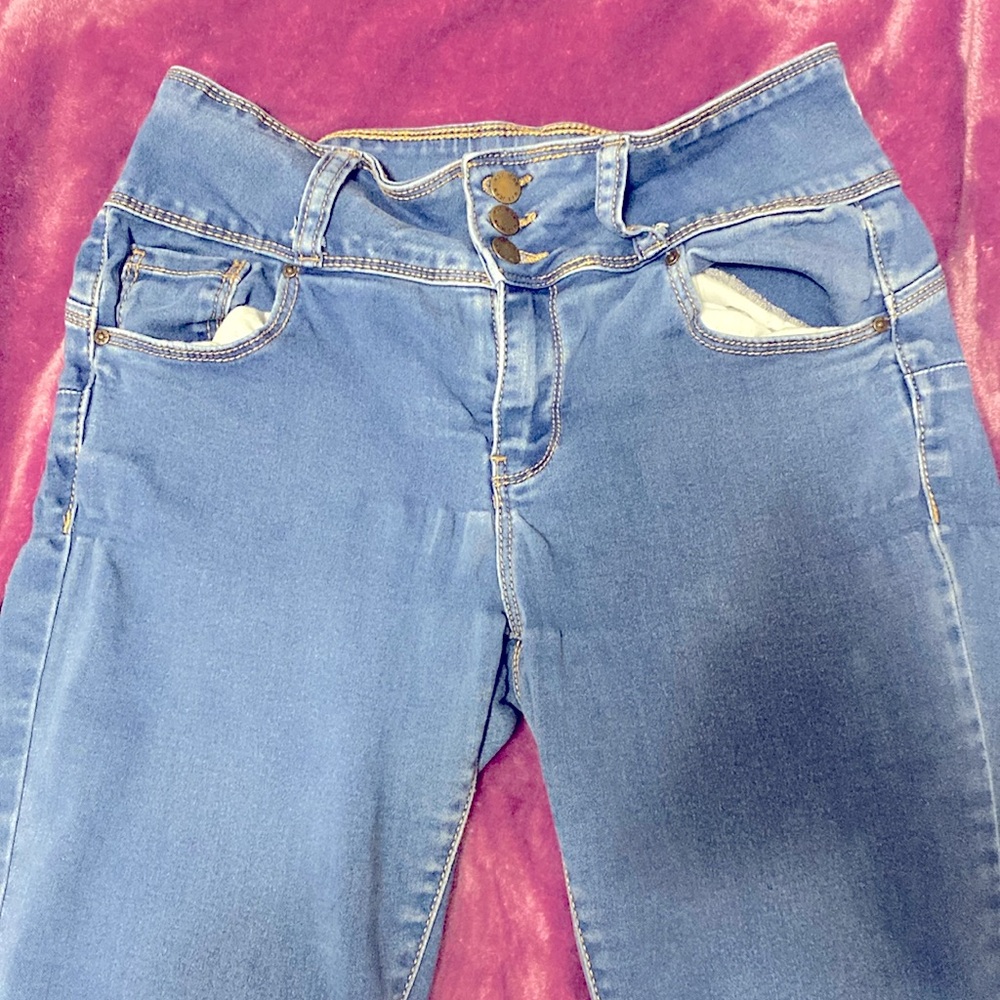 Size: 9 pants